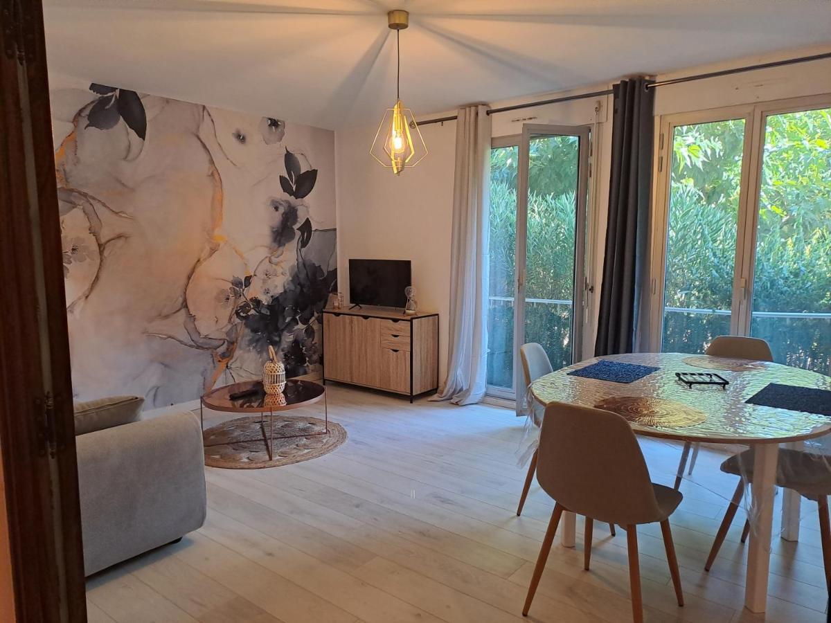 T2 A 2min Du Centre +parking Appartement *